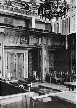 Gerichtssaal_Demmlerplatz