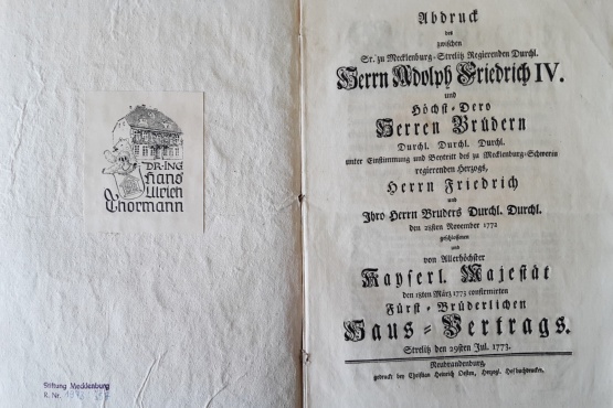 Hausvertrag von 1772, Neubrandenburg, Oesten © Quelle: Bibliothek der Stiftung Mecklenburg Sign. M VRS 147. Titelblatt: Hausvertrag von 1772, Neubrandenburg, Oesten