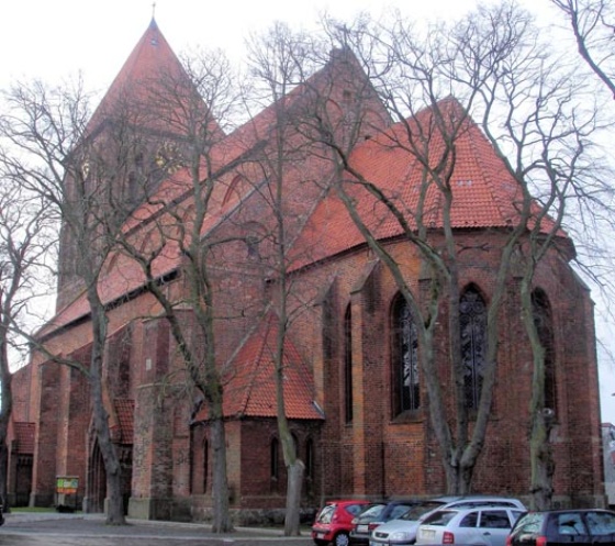 Tribsees Thomaskirche von Osten
