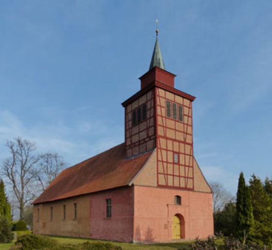 Kagendorf, Dorfkirche St. Petri bei Neukosenow, erneuert 1750/51